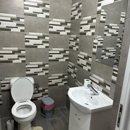 2 Dormitoare Apartment